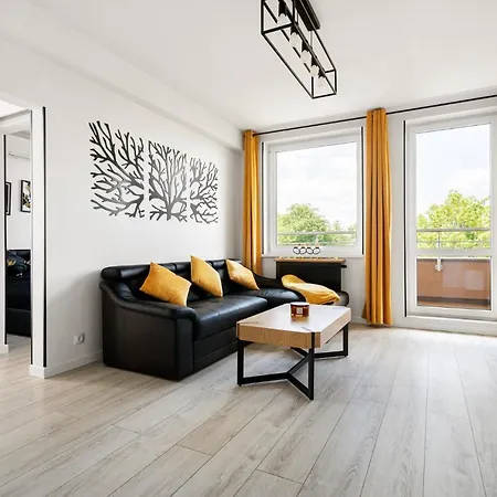 Apartament Sloneczny Planeta Apartment *